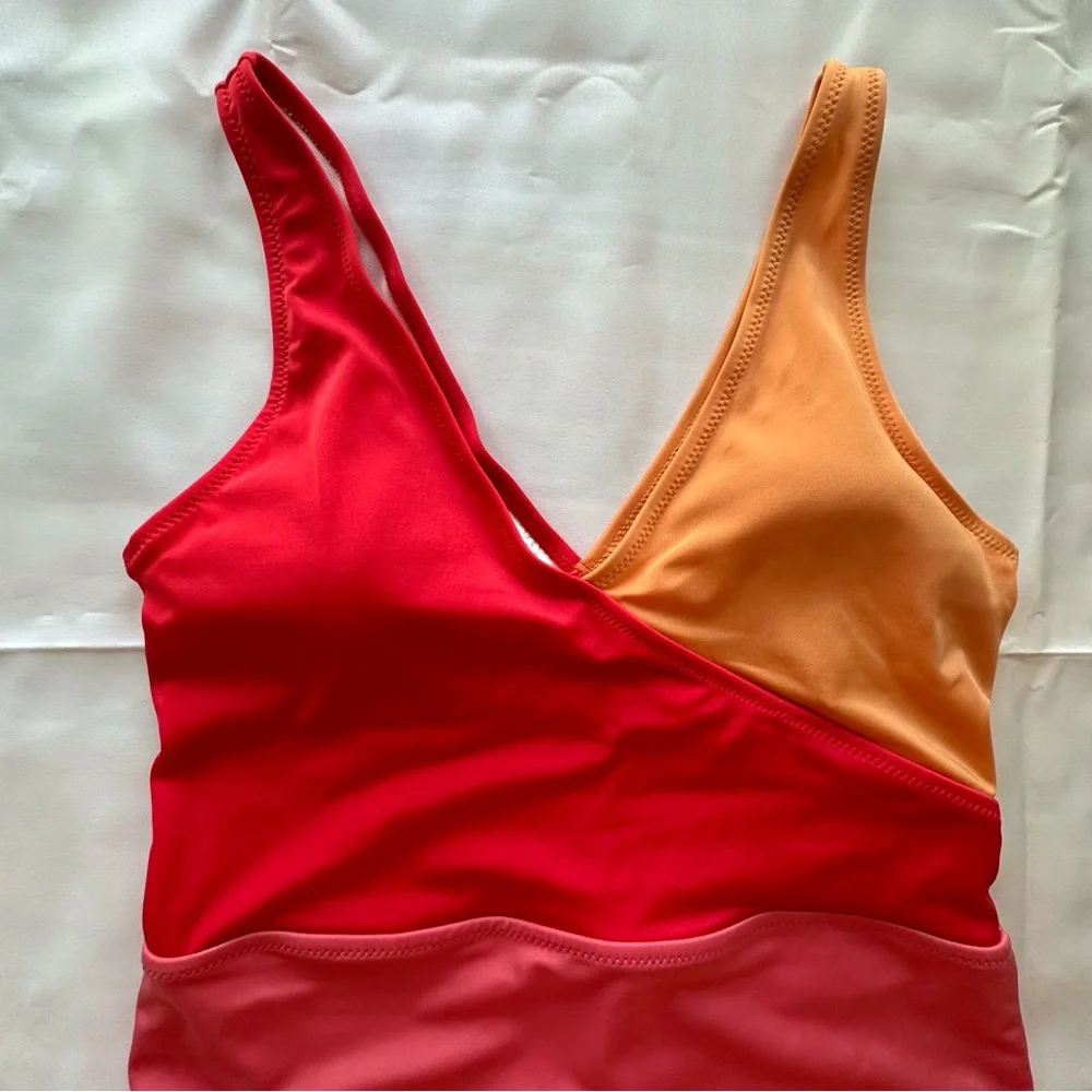 Serra vibrant red orange pink one‎ piece v neck swimsuit women’s large